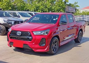 2022 TOYOTA HILUX REVO HIGHT DOUBLE CAB 2.8 2WD AT Red