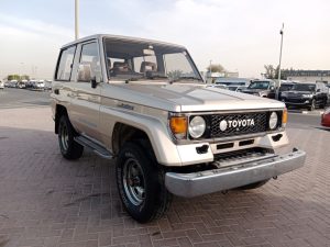 1988 TOYOTA LAND CRUISER SUV 2.4 2WD AT White