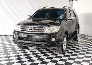 2009 TOYOTA SUV V FORTUNER 3.0 4WD AT Black