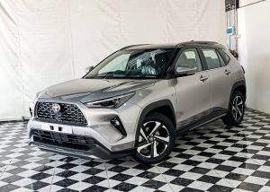 2026 TOYOTA SUV PREMIUM YARIS CROSS 1.5 2WD AT Silver