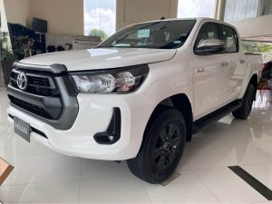 2024 TOYOTA HILUX DOUBLE CAB 2.4 2WD AT White