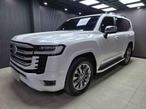 2027 TOYOTA LAND CRUISER SUV 3.3 4WD AT White