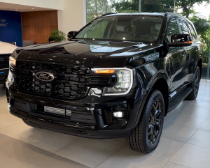 2026 FORD EVEREST SUV 2.0 2WD AT Black