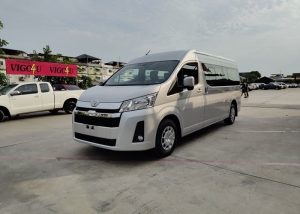 2026 TOYOTA VAN COMMUTER 2.8 2WD MT Silver