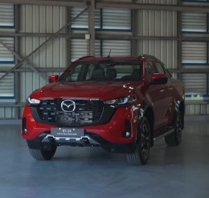 2025 MAZDA BT-50 DOUBLE CAB 3.0 4WD AT Red