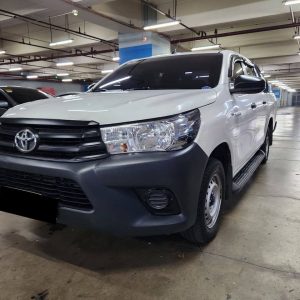 2019 TOYOTA HILUX DOUBLE CAB 2.4 2WD AT White