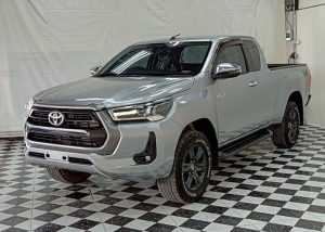 2021 TOYOTA HILUX REVO MID SMART CAB 2.4 4WD MT Silver