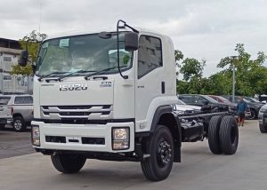 2025 ISUZU FVR TRUCK 8.8 2WD MT White