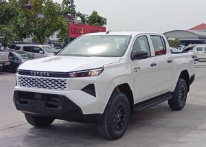 2026 TOYOTA HILUX TRAVO SMART DOUBLE CAB 2.8 2WD AT White