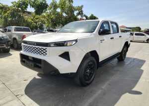 2026 TOYOTA HILUX TRAVO SMART DOUBLE CAB 2.8 2WD AT White