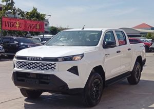 2026 TOYOTA HILUX TRAVO SMART DOUBLE CAB 2.8 2WD AT White