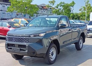 2026 TOYOTA HILUX TRAVO 4TREX SINGLE CAB 2.8 4WD AT Gray