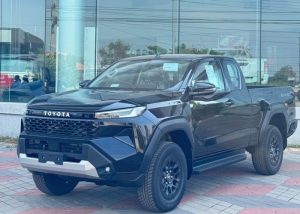 2026 TOYOTA HILUX TRAVO 4TREX PREMIUM SMART CAB 2.8 4WD MT Black