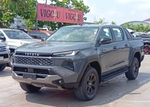 2026 TOYOTA HILUX TRAVO OVERLAND PLUS DOUBLE CAB 2.8 4WD AT Gray