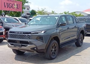 2026 TOYOTA HILUX TRAVO OVERLAND PLUS DOUBLE CAB 2.8 4WD AT Gray