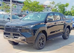 2026 TOYOTA HILUX TRAVO OVERLAND PLUS DOUBLE CAB 2.8 4WD AT Black