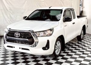 2022 TOYOTA HILUX REVO ENTRY SMART CAB 2.4 2WD MT White