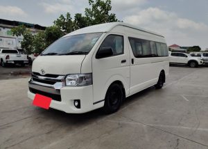 2019 TOYOTA VAN COMMUTER 2.7 2WD MT White