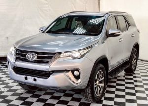 2015 TOYOTA SUV V FORTUNER 2.8 4WD AT Silver