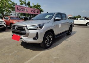 2020 TOYOTA HILUX REVO MID DOUBLE CAB 2.4 4WD MT Silver
