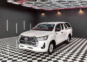 2023 TOYOTA HILUX REVO ENTRY SMART CAB 2.4 2WD AT White