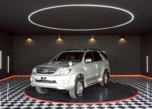 2007 TOYOTA SUV V FORTUNER 3.0 4WD AT Silver