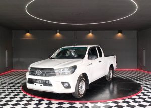 2018 TOYOTA HILUX REVO J SMART CAB 2.4 2WD MT White