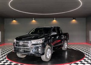 2019 TOYOTA HILUX REVO E DOUBLE CAB 2.4 2WD AT Black