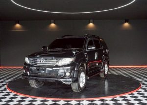 2012 TOYOTA SUV V FORTUNER 3.0 4WD AT Black