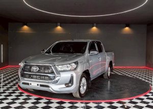 2021 TOYOTA HILUX REVO MID DOUBLE CAB 2.4 2WD MT Silver