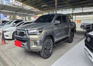2022 TOYOTA HILUX REVO HIGHT DOUBLE CAB 2.4 2WD AT bronze