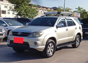 2005 TOYOTA SUV V FORTUNER 2.7 4WD AT Silver
