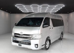 2019 TOYOTA VAN COMMUTER 3.0 2WD AT Silver
