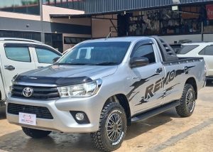 2018 TOYOTA HILUX REVO J SINGLE CAB 2.4 2WD MT Silver