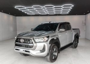 2021 TOYOTA HILUX REVO ENTRY DOUBLE CAB 2.4 2WD AT Silver