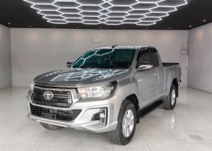 2016 TOYOTA HILUX REVO E SMART CAB 2.4 2WD AT Silver