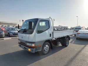 1999 MITSUBISHI CANTER TRUCK 4.6 2WD MT White
