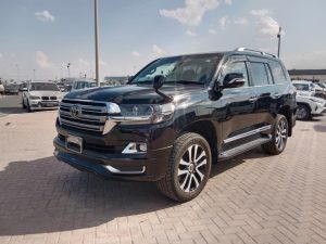 2017 TOYOTA LAND CRUISER SUV 4.6 4WD AT Black