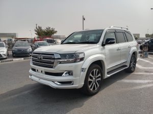 2017 TOYOTA LAND CRUISER SUV 4.6 4WD AT White