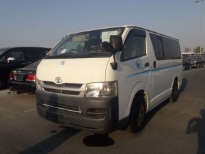 2008 TOYOTA COMMUTER VAN 3.0 2WD AT White
