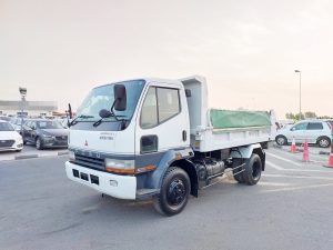1996 MITSUBISHI FIGHTER TRUCK 8.2 4WD MT White