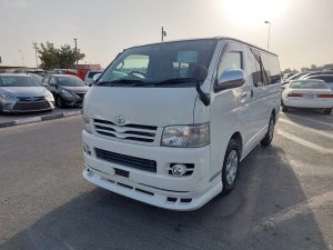 2006 TOYOTA COMMUTER VAN 2.0 2WD AT White