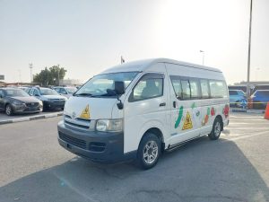 2006 TOYOTA COMMUTER MINI VAN 2.5 2WD AT White
