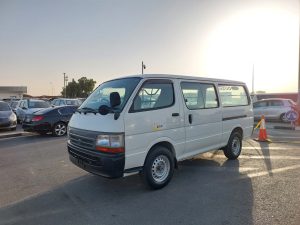 2000 TOYOTA HIACE VAN 2.0 2WD MT White