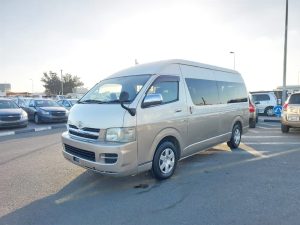 2005 TOYOTA COMMUTER VAN 2.7 2WD AT White