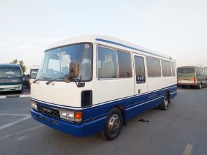 1990 TOYOTA COASTER MINI BUS 4.2 2WD AT White