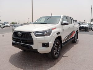 2020 TOYOTA HILUX PICK UP 2.8 4WD AT White