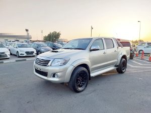 2014 TOYOTA HILUX PICK UP 3.0 4WD AT Silver