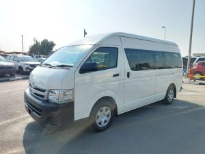 2012 TOYOTA COMMUTER VAN 3.0 2WD AT White