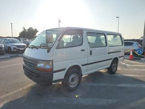 2004 TOYOTA HIACE VAN 2.0 2WD MT White